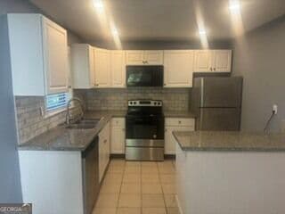 4 bedroom, 2.5 bathroom, 2,112 sq ft single family residence for rent at 2792 Altaview Drive, Atlanta, GA 30354 for $2,300 a month — photo 2