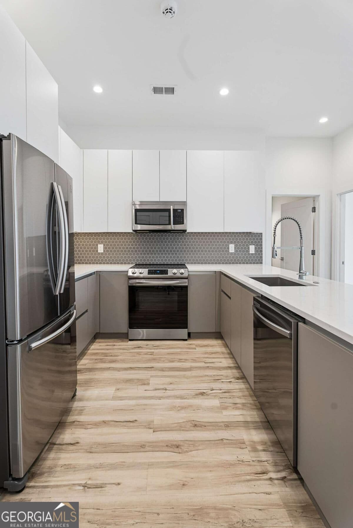 2 bedroom, 2 bathroom, 1,150 sq ft condominium for rent at 1155 Custer Avenue 202, Atlanta, GA 30316 for $2,000 a month — photo 6
