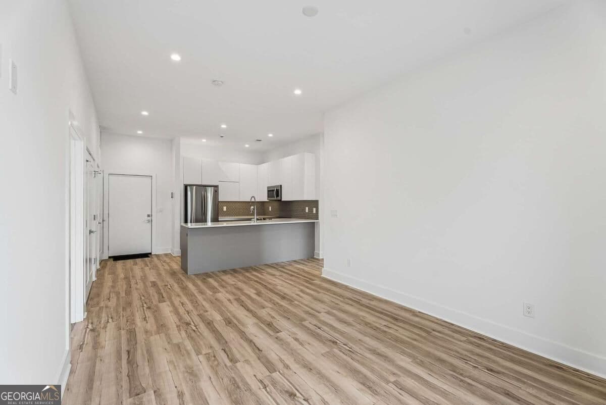 2 bedroom, 2 bathroom, 1,150 sq ft condominium for rent at 1155 Custer Avenue 202, Atlanta, GA 30316 for $2,000 a month — photo 7