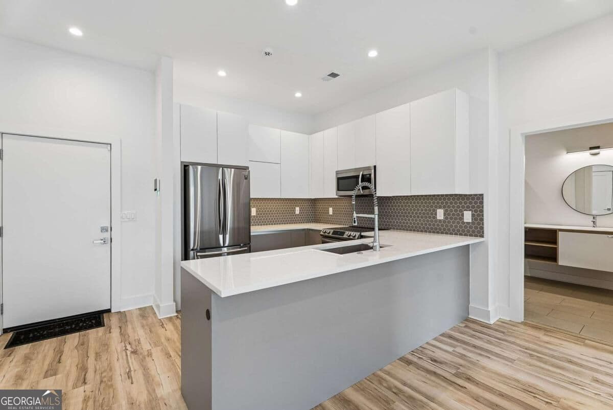2 bedroom, 2 bathroom, 1,150 sq ft condominium for rent at 1155 Custer Avenue 202, Atlanta, GA 30316 for $2,000 a month — photo 5