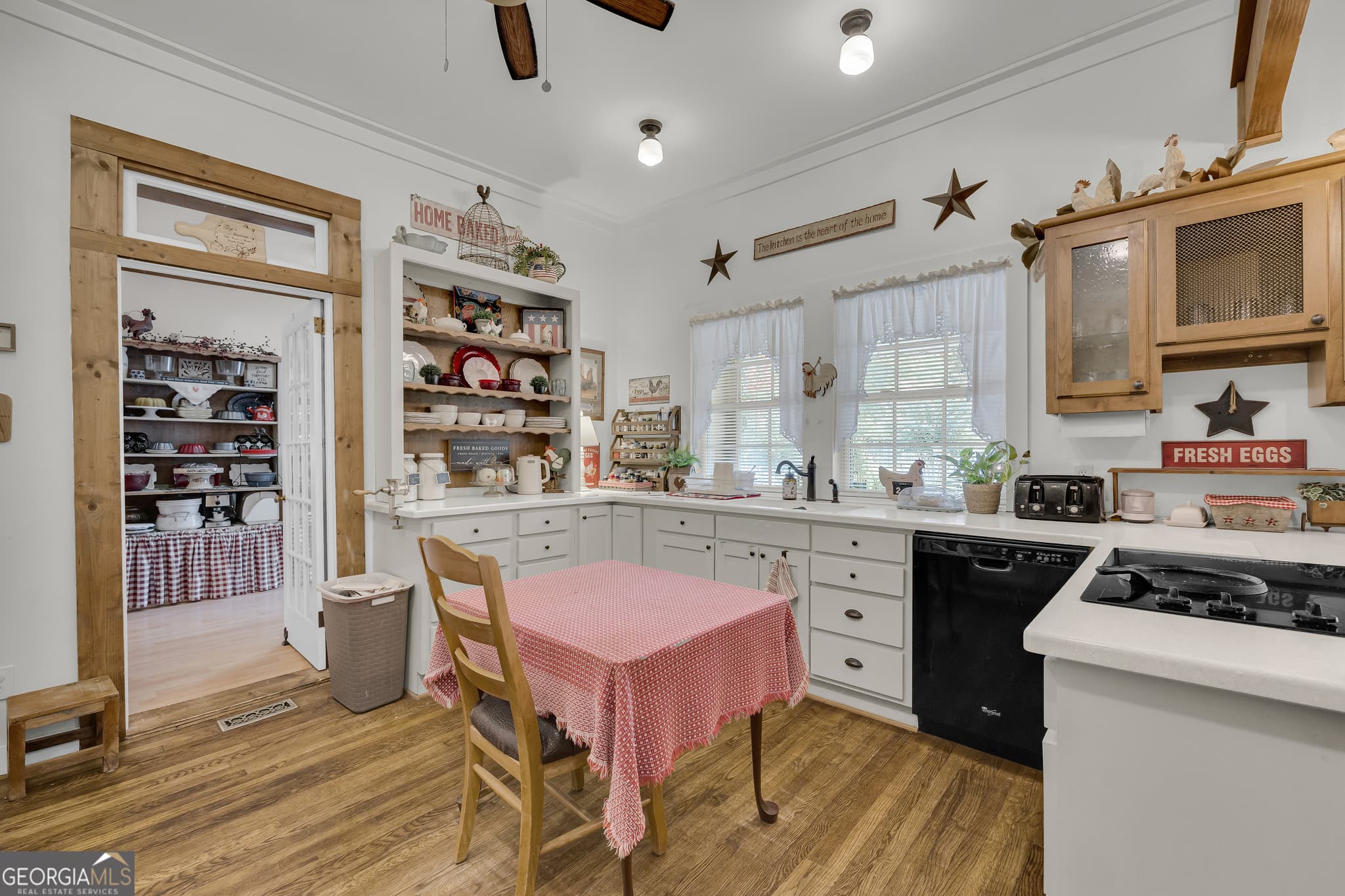 3 bedroom, 3 bathroom, 3,710 sq ft single family residence for sale at 104 Veazey Street, Union Point, GA 30669 — photo 10