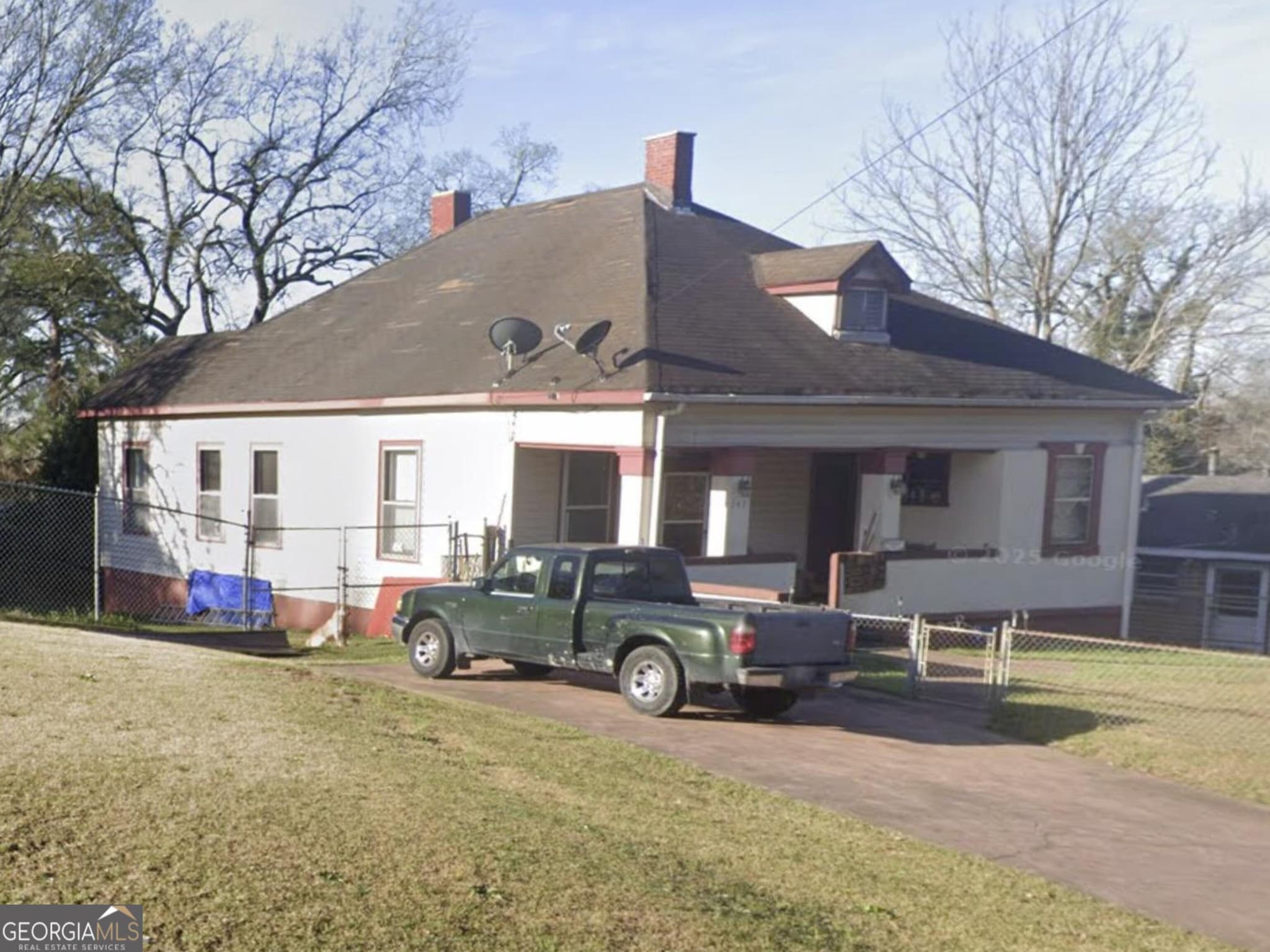 3 bedroom, 2 bathroom, 1,344 sq ft single family residence for sale at 347 Woolfolk Street, Macon, GA 31217 — photo 3