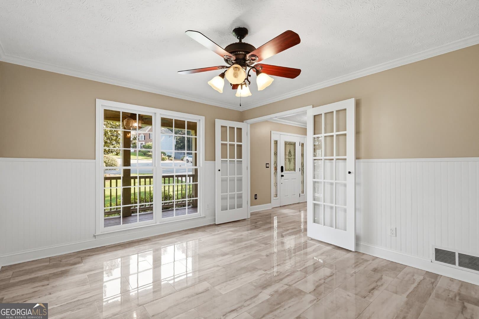 6 bedroom, 4.5 bathroom single family residence for sale at 2915 Capot Court, Snellville, GA 30039 — photo 4