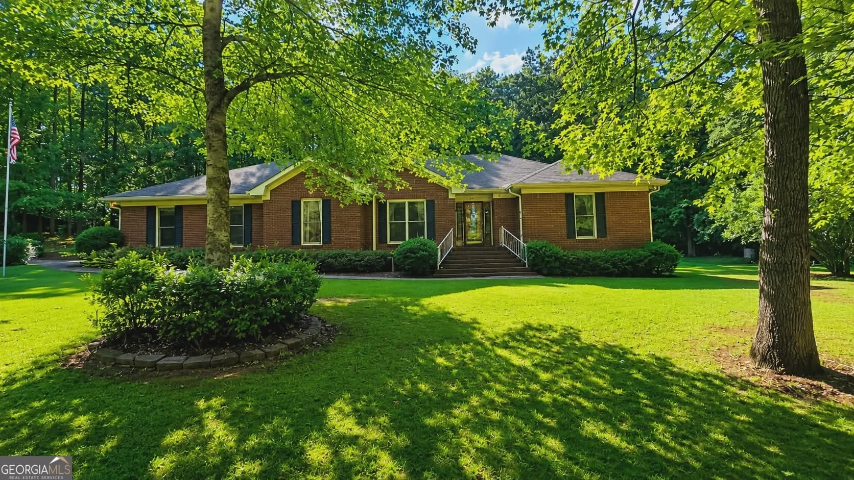 4 bedroom, 2.5 bathroom, 2,733 sq ft single family residence sold at 833 Mobley Bridge Road, Hogansville, GA 30230