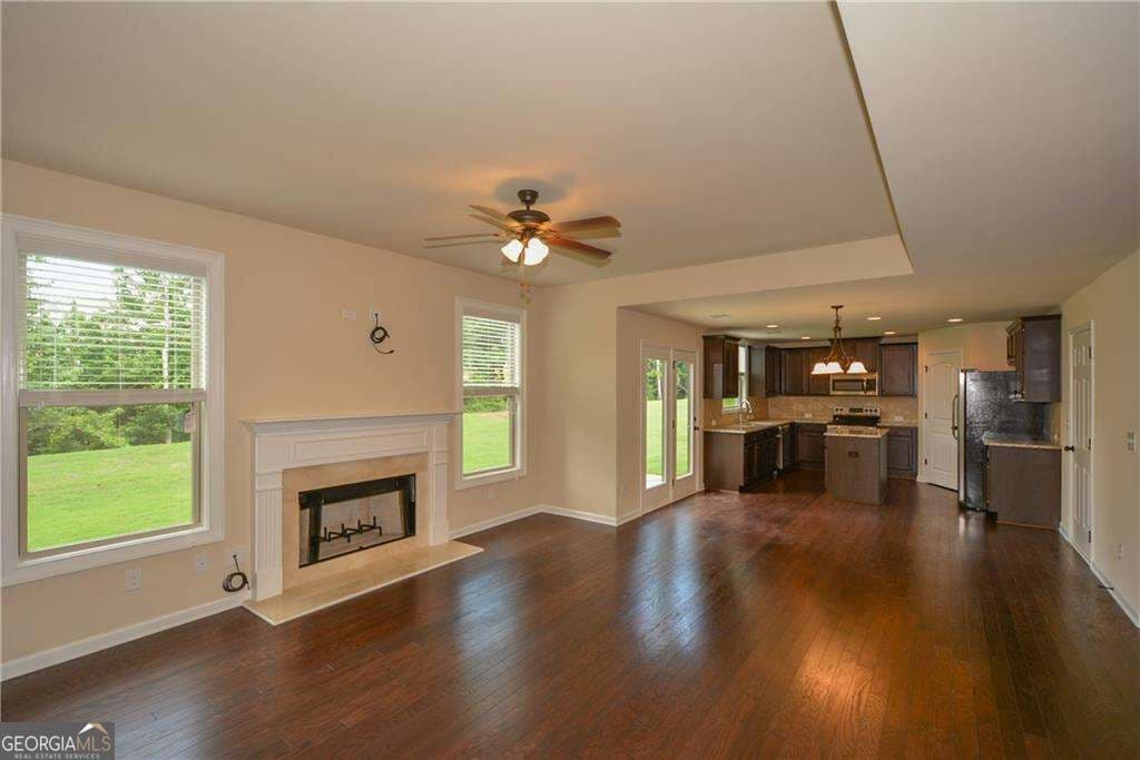 5 bedroom, 3 bathroom, 2,836 sq ft single family residence for sale at 2219 Bender Trail, Buford, GA 30519 — photo 9