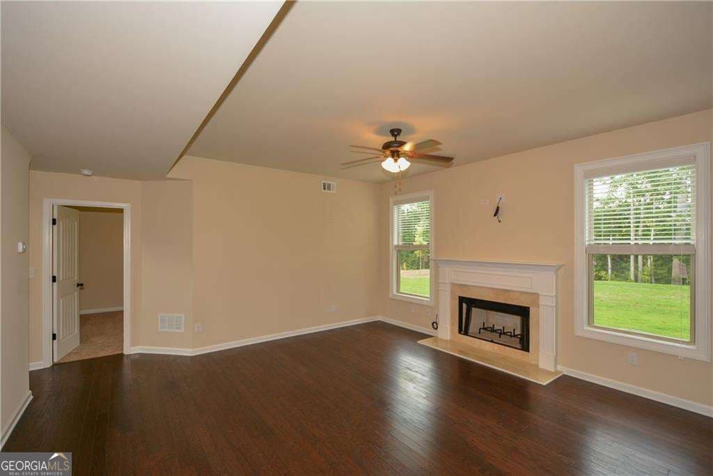 5 bedroom, 3 bathroom, 2,836 sq ft single family residence for sale at 2219 Bender Trail, Buford, GA 30519 — photo 8