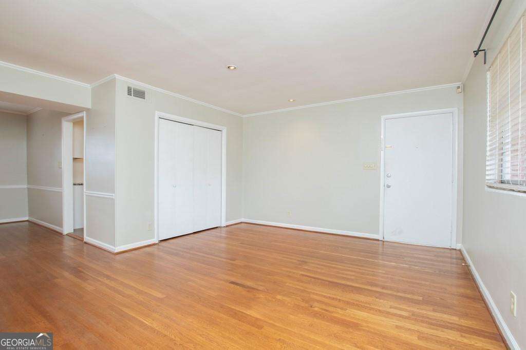 2 bedroom, 2 bathroom, 1,200 sq ft condominium for rent at 3660 Peachtree Road E4, Atlanta, GA 30319 for $1,450 a month — photo 5