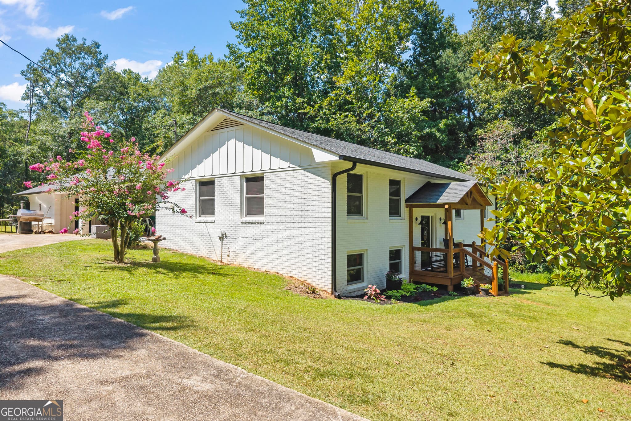 5 bedroom, 3 bathroom, 2,688 sq ft single family residence for sale at 55 Emory Drive, Hartwell, GA 30643 — photo 6
