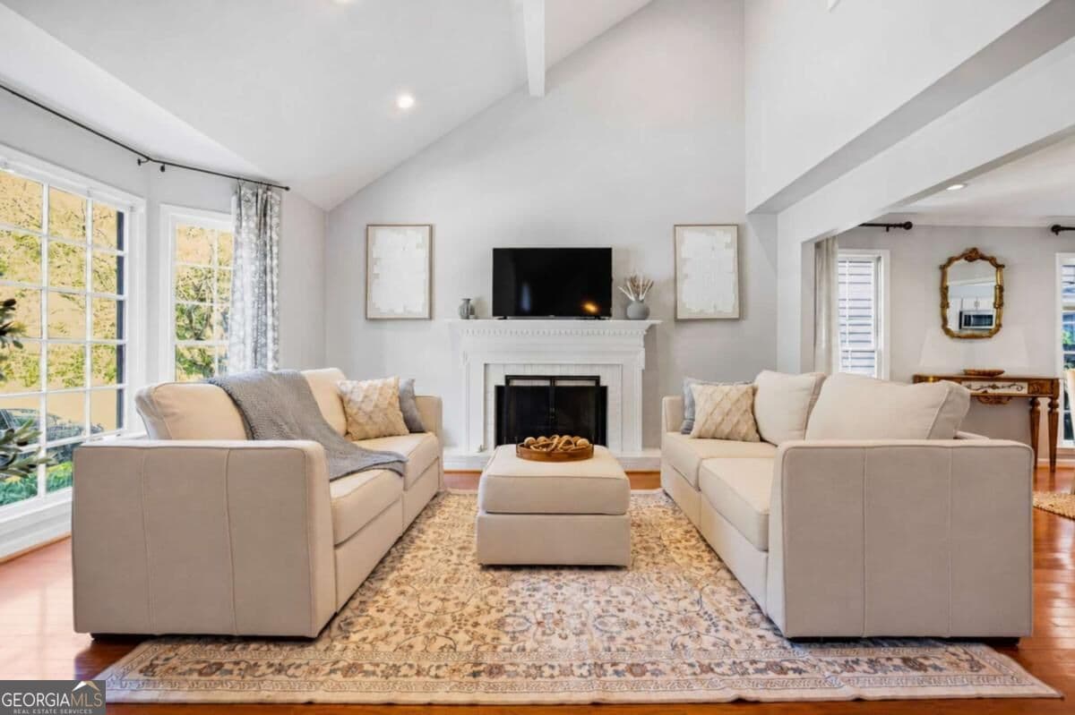 3 bedroom, 2.5 bathroom, 2,323 sq ft single family residence for sale at 1095 Dunbarton Trace, Atlanta, GA 30319 — photo 2