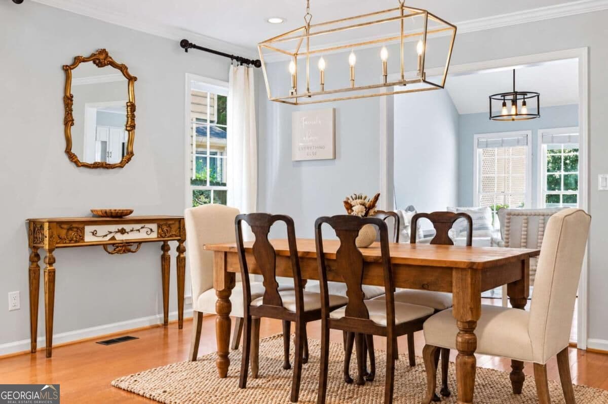 3 bedroom, 2.5 bathroom, 2,323 sq ft single family residence for sale at 1095 Dunbarton Trace, Atlanta, GA 30319 — photo 7