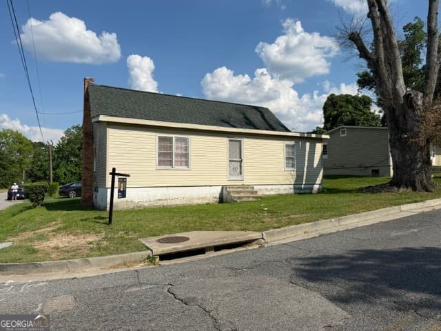 3 bedroom, 2 bathroom, 1,582 sq ft single family residence for sale at 209 Montgomery Street, Vidalia, GA 30474