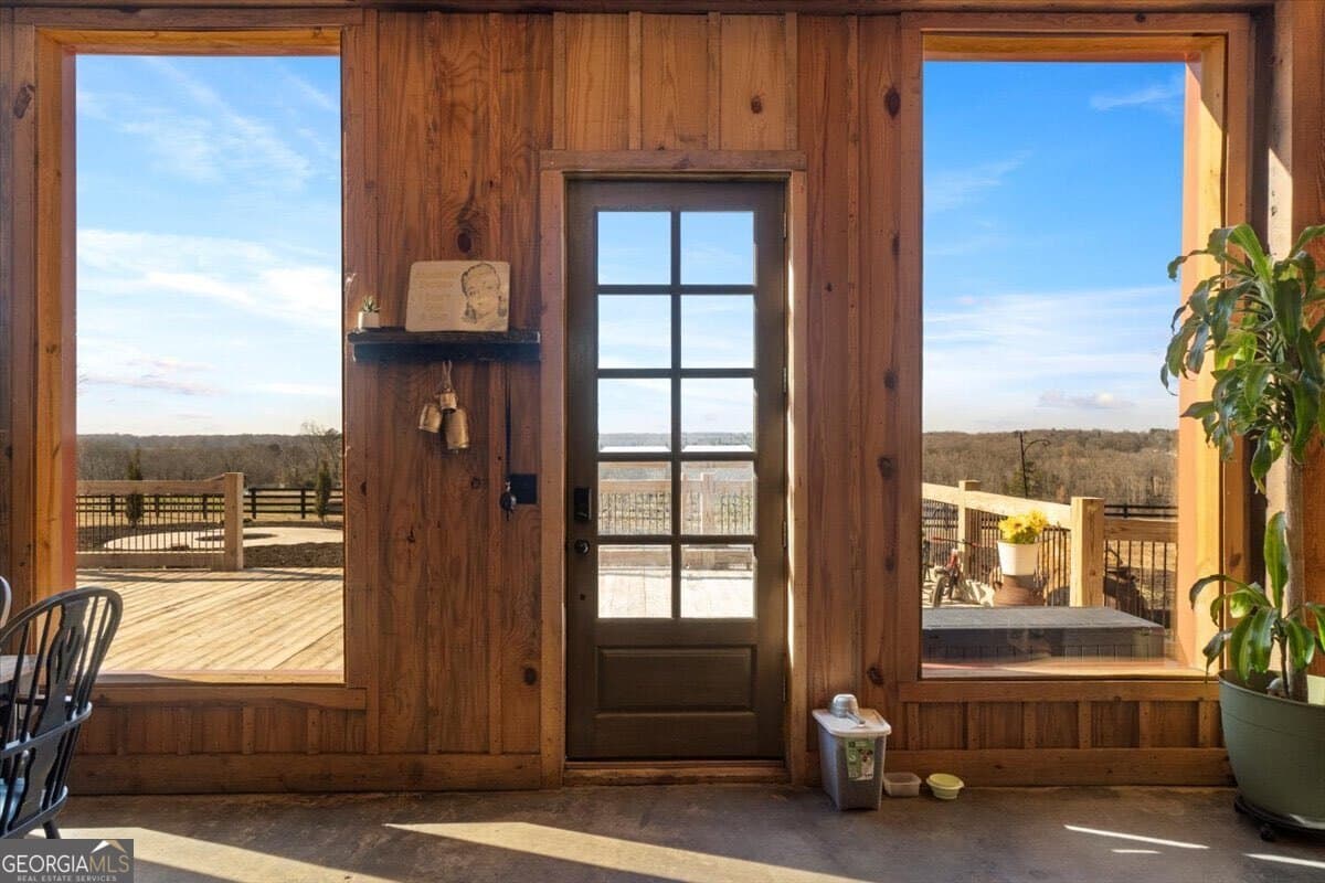 3 bedroom, 2 bathroom, 7,270 sq ft single family residence for sale at 284 Snow Farm Road, Hull, GA 30646 — photo 5