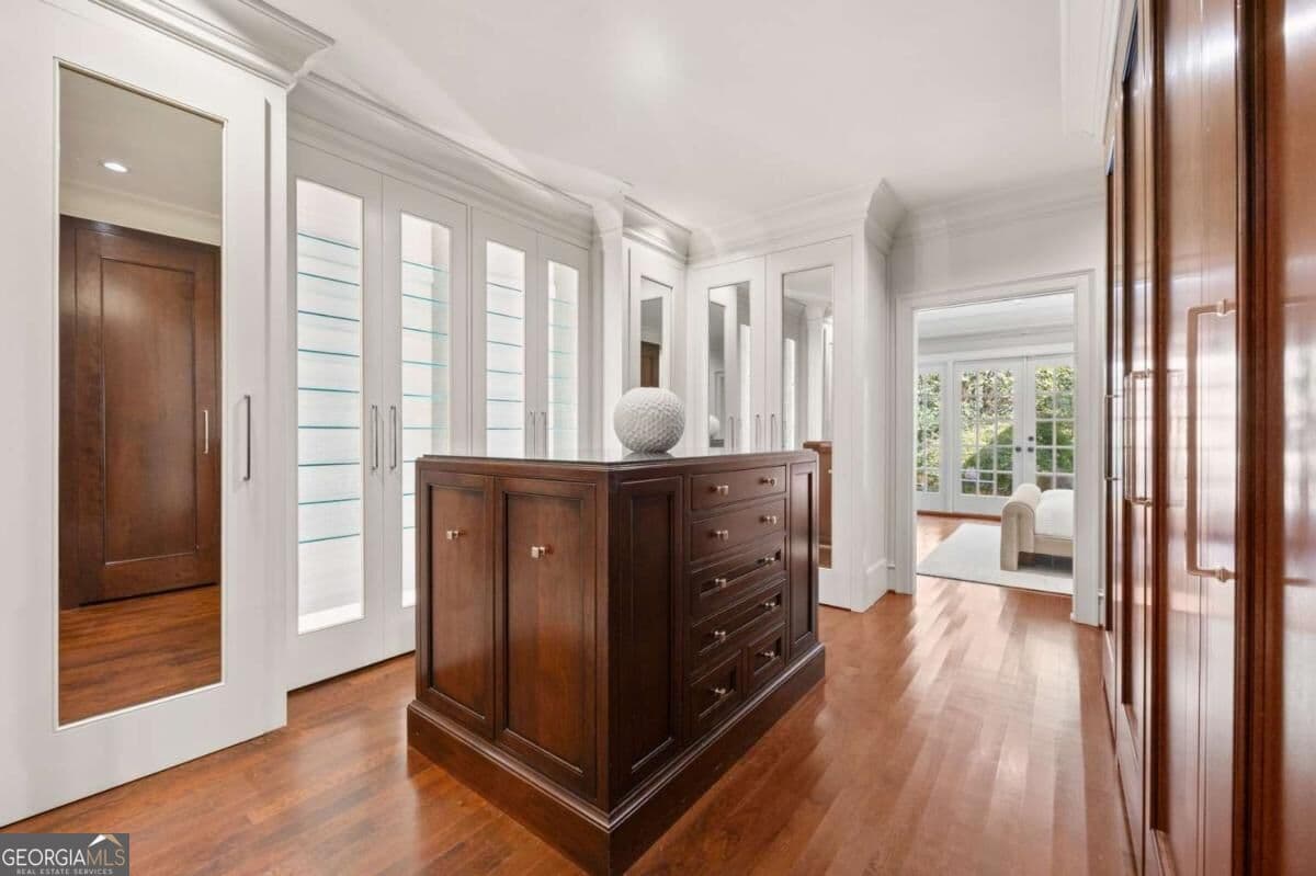 4 bedroom, 3.5 bathroom, 5,470 sq ft single family residence for sale at 707 Darlington Road, Atlanta, GA 30305 — photo 8