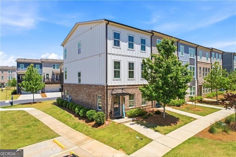 3 bedroom, 3 bathroom, 2,156 sq ft townhouse sold at 500 Hardy Drive, Acworth, GA 30102
