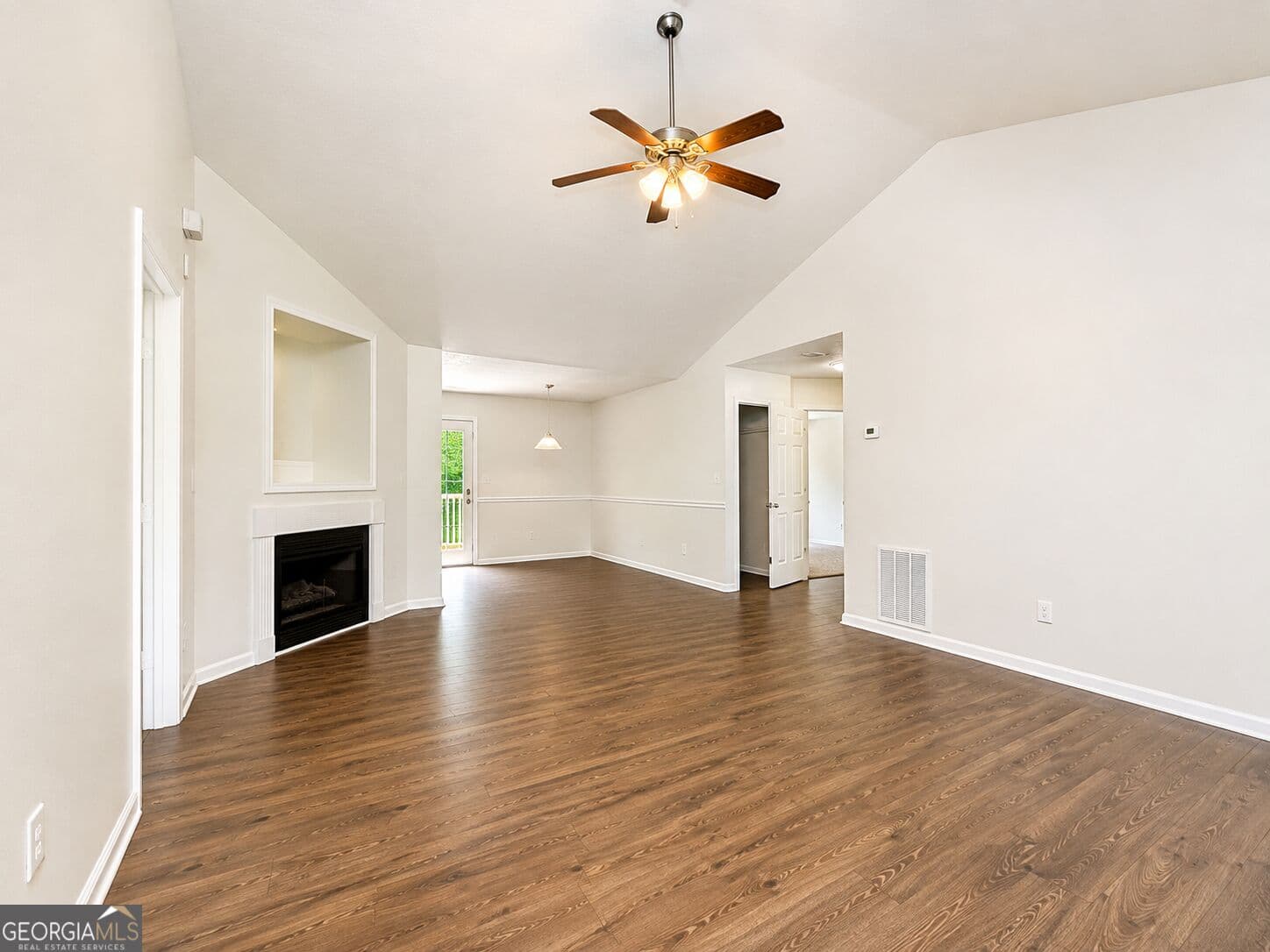 4 bedroom, 3 bathroom, 2,433 sq ft single family residence for rent at 1104 Driftwood Court, Mcdonough, GA 30252 for $2,150 a month — photo 10