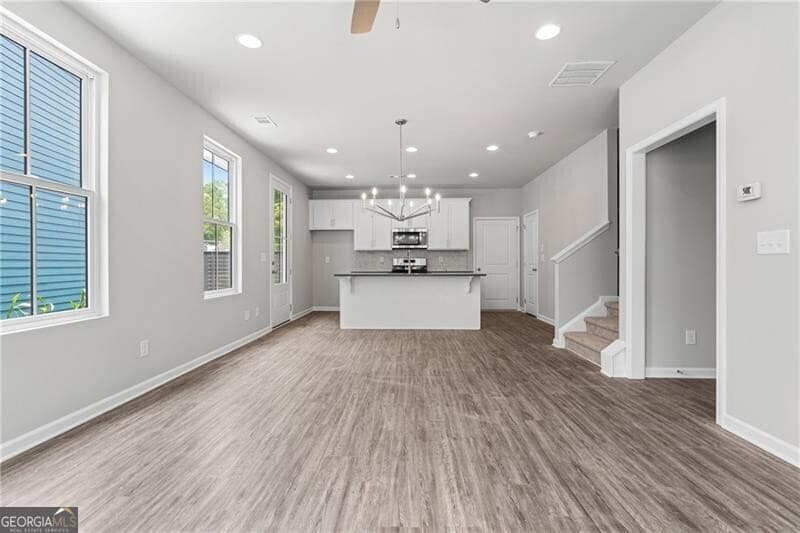 3 bedroom, 2.5 bathroom, 1,599 sq ft single family residence for sale at 22 Spirea Way 68, Auburn, GA 30011 — photo 5