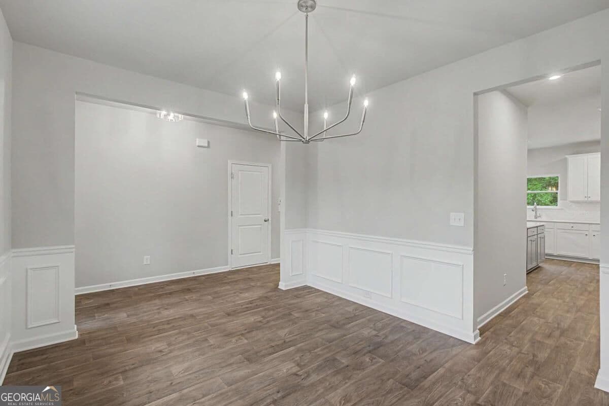 4 bedroom, 2.5 bathroom, 2,301 sq ft single family residence for sale at 3351 Forest Green Drive, Douglasville, GA 30135 — photo 6