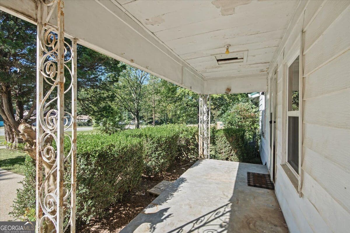 2 bedroom, 1 bathroom, 1,100 sq ft single family residence for sale at 5052 Us Highway 78, Bremen, GA 30110 — photo 10