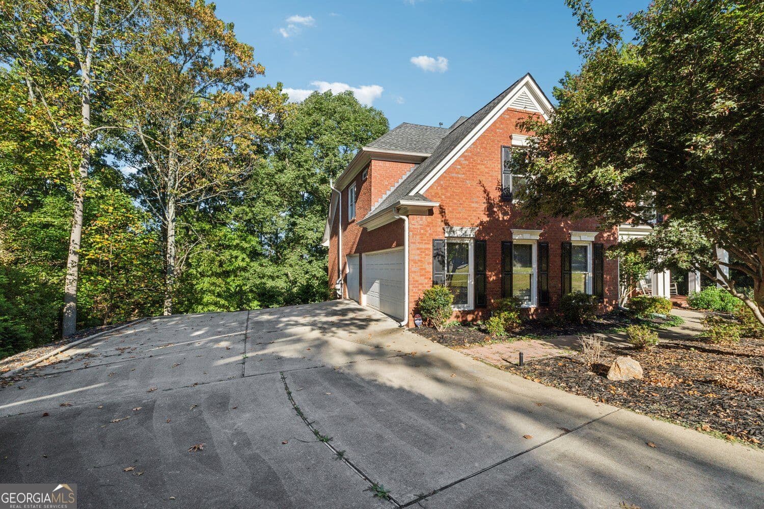 4 bedroom, 4.5 bathroom, 5,086 sq ft single family residence for sale at 508 Huntington Place, Canton, GA 30115 — photo 2