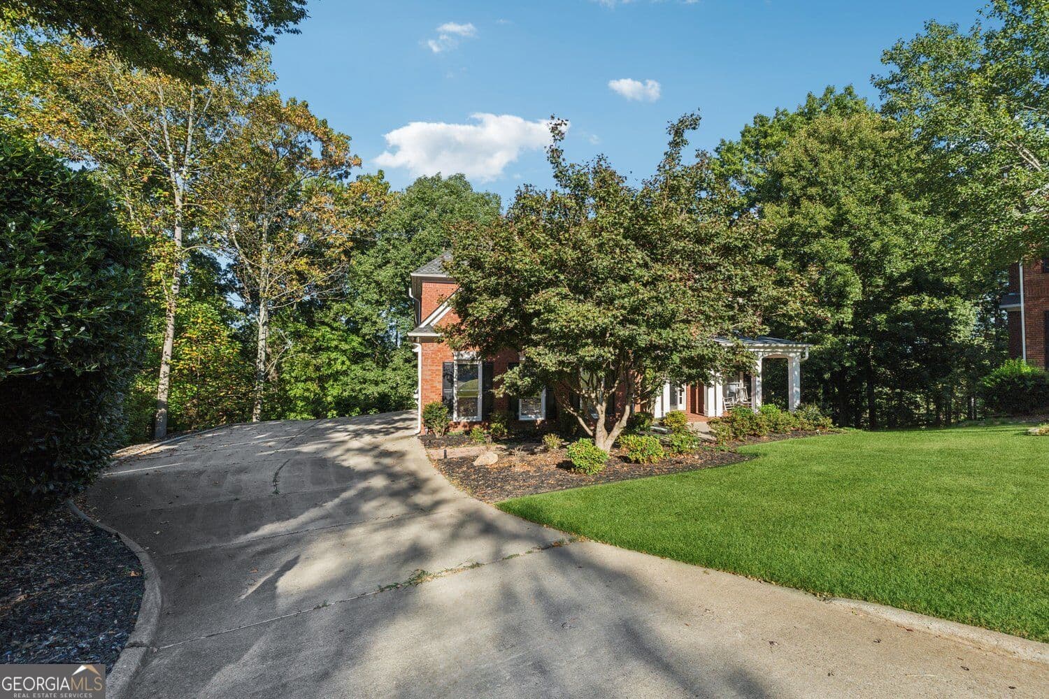 4 bedroom, 4.5 bathroom, 5,086 sq ft single family residence for sale at 508 Huntington Place, Canton, GA 30115 — photo 3