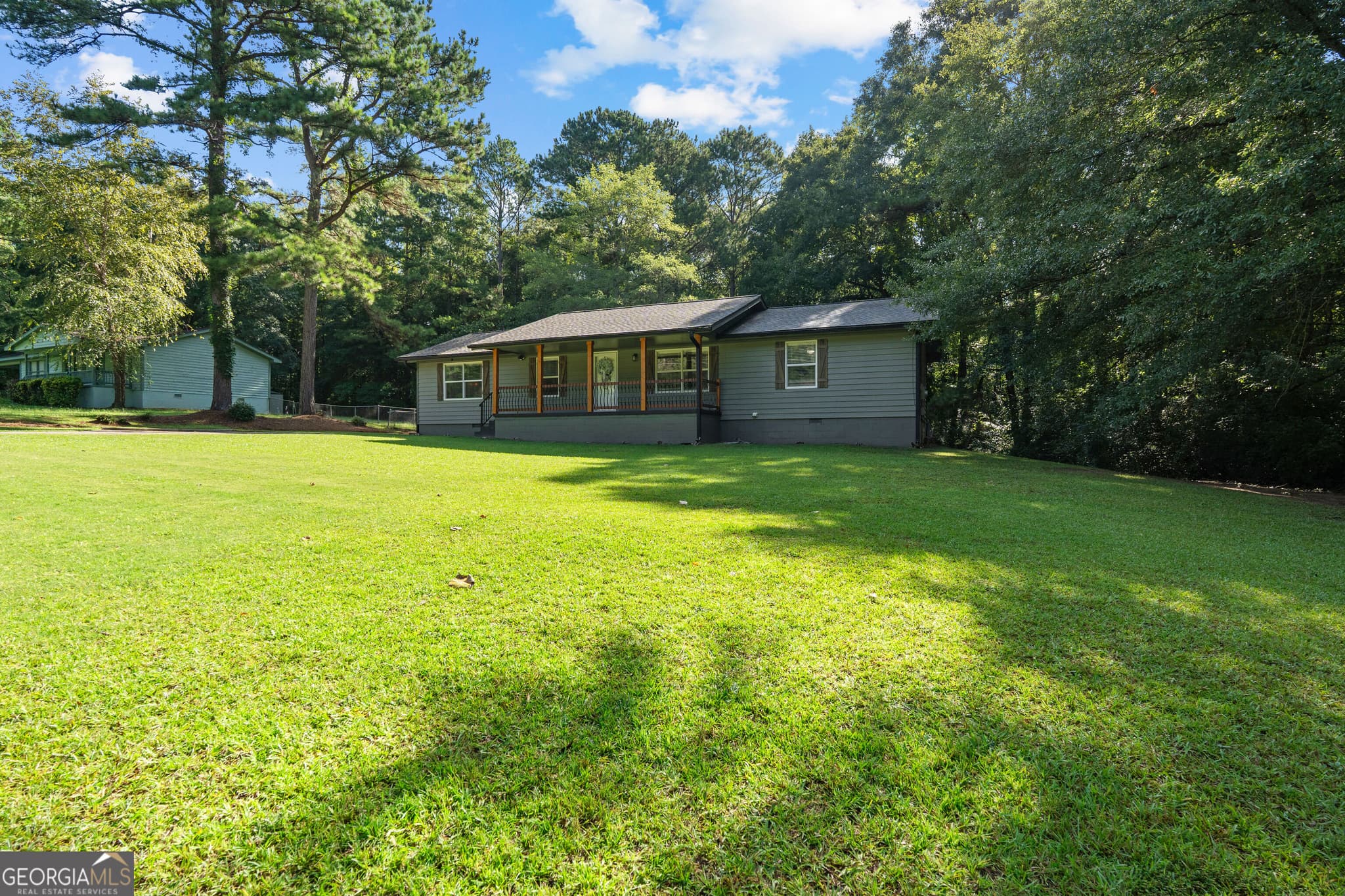 3 bedroom, 2 bathroom, 1,475 sq ft single family residence for sale at 147 Lincoln Street, Hogansville, GA 30230 — photo 2