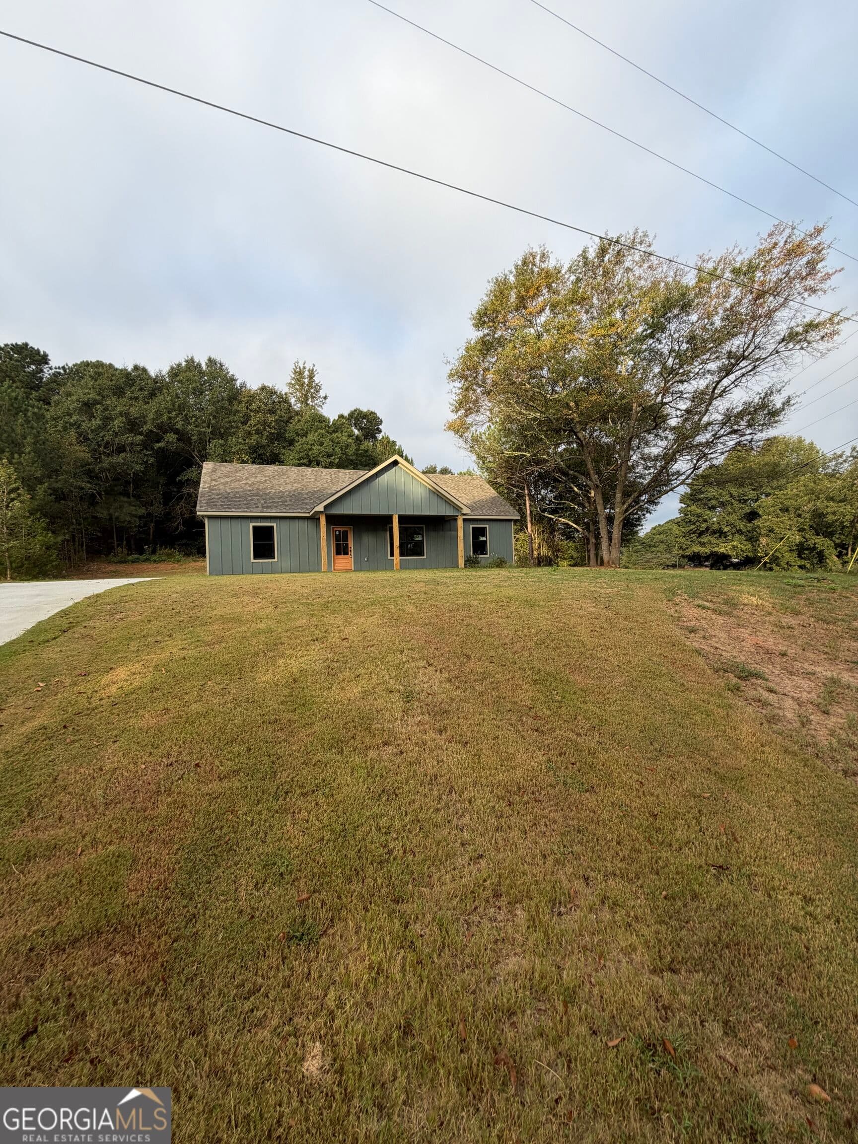 3 bedroom, 2 bathroom, 1,425 sq ft single family residence for sale at 563 High Road, Carnesville, GA 30521 — photo 1 of 12