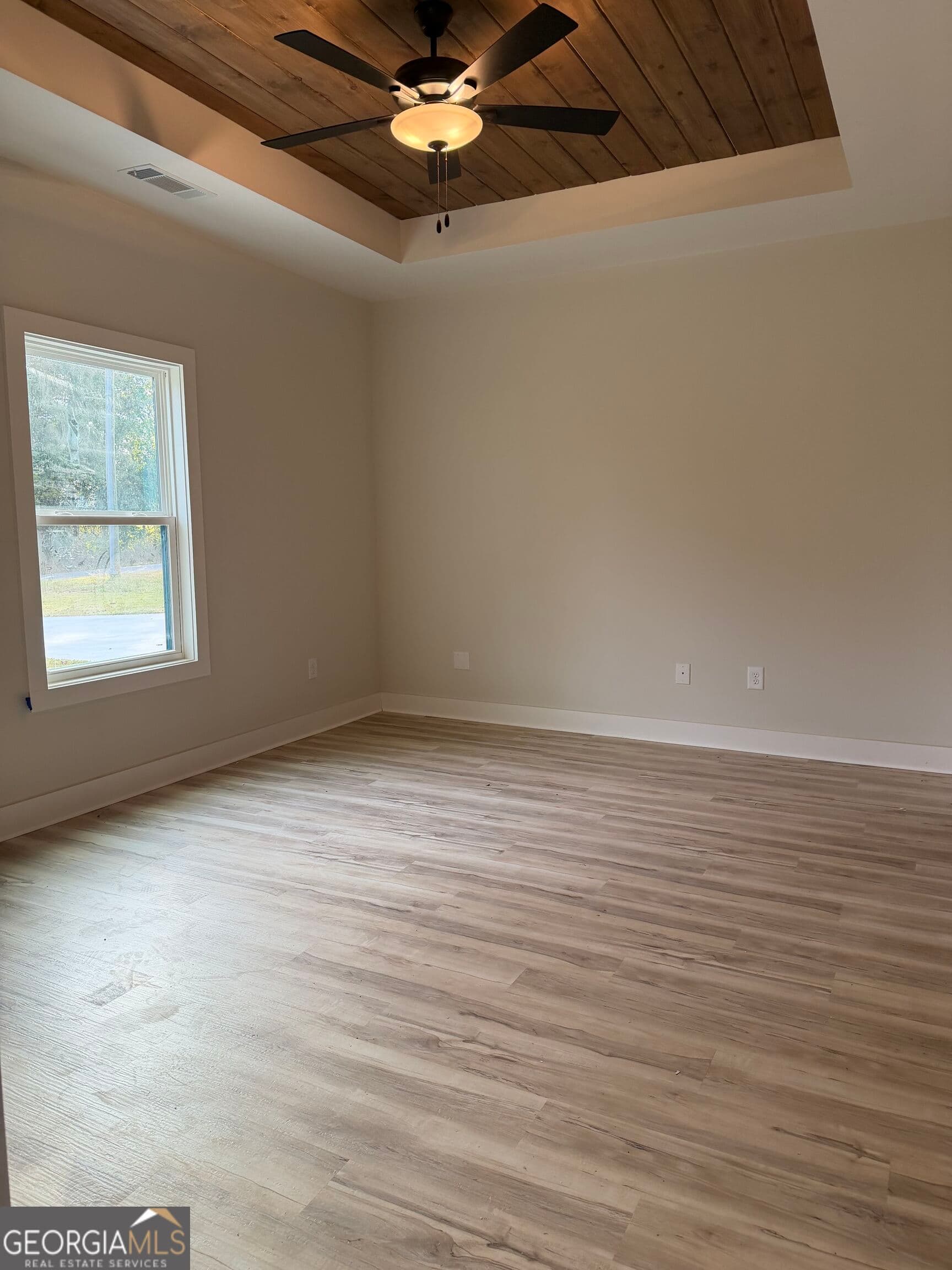 3 bedroom, 2 bathroom, 1,425 sq ft single family residence for sale at 563 High Road, Carnesville, GA 30521 — photo 5