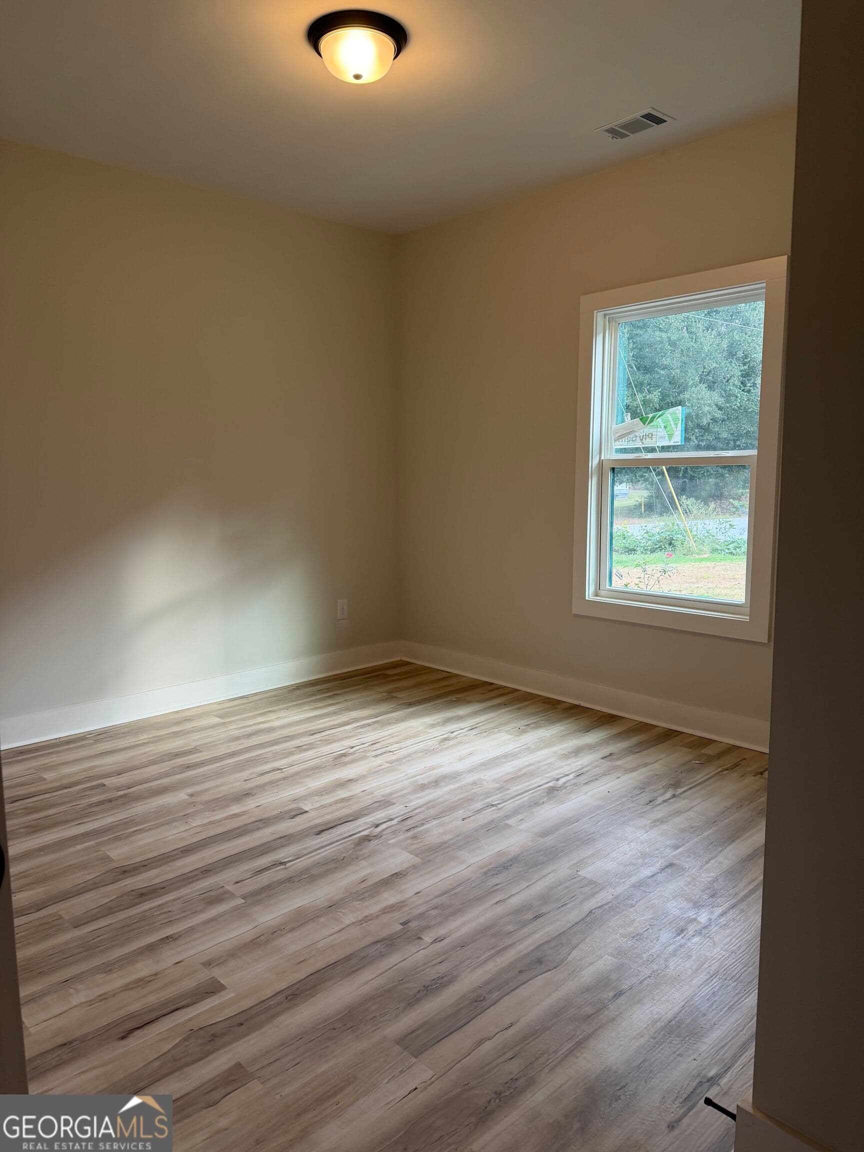 3 bedroom, 2 bathroom, 1,425 sq ft single family residence for sale at 563 High Road, Carnesville, GA 30521 — photo 8