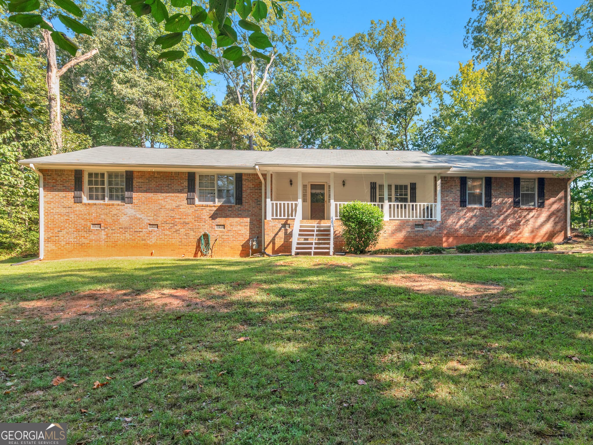 3 bedroom, 2 bathroom, 1,872 sq ft single family residence for sale at 1038 Jodeco Road, Stockbridge, GA 30281 — photo 6