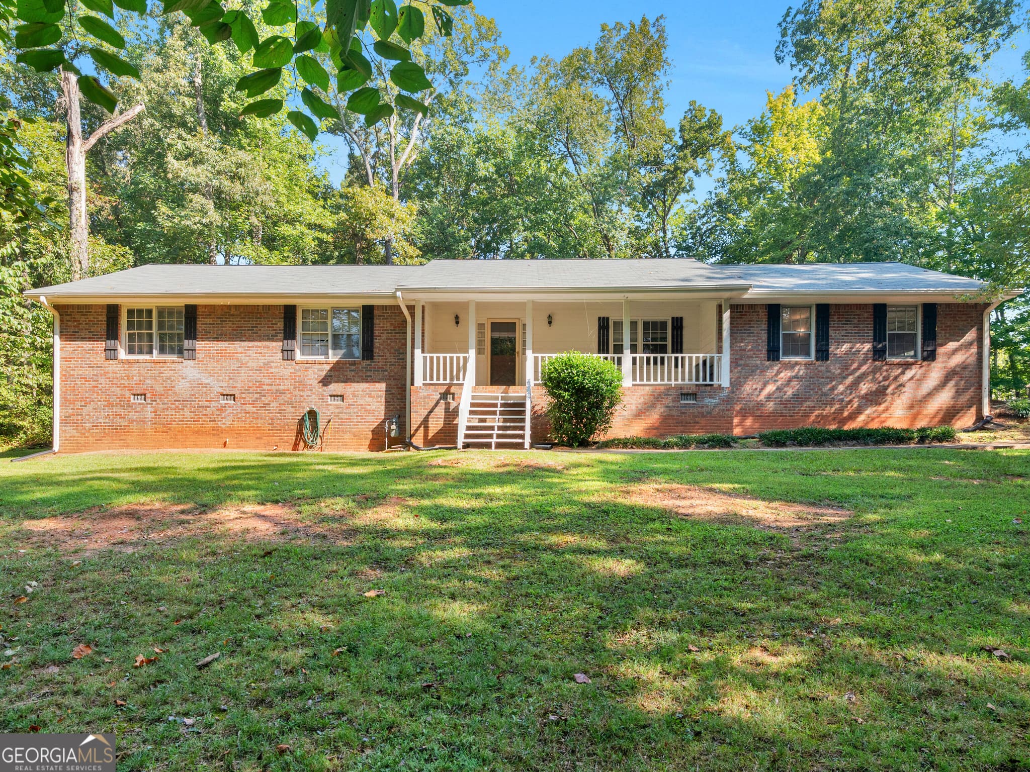 3 bedroom, 2 bathroom, 1,872 sq ft single family residence for sale at 1038 Jodeco Road, Stockbridge, GA 30281 — photo 7