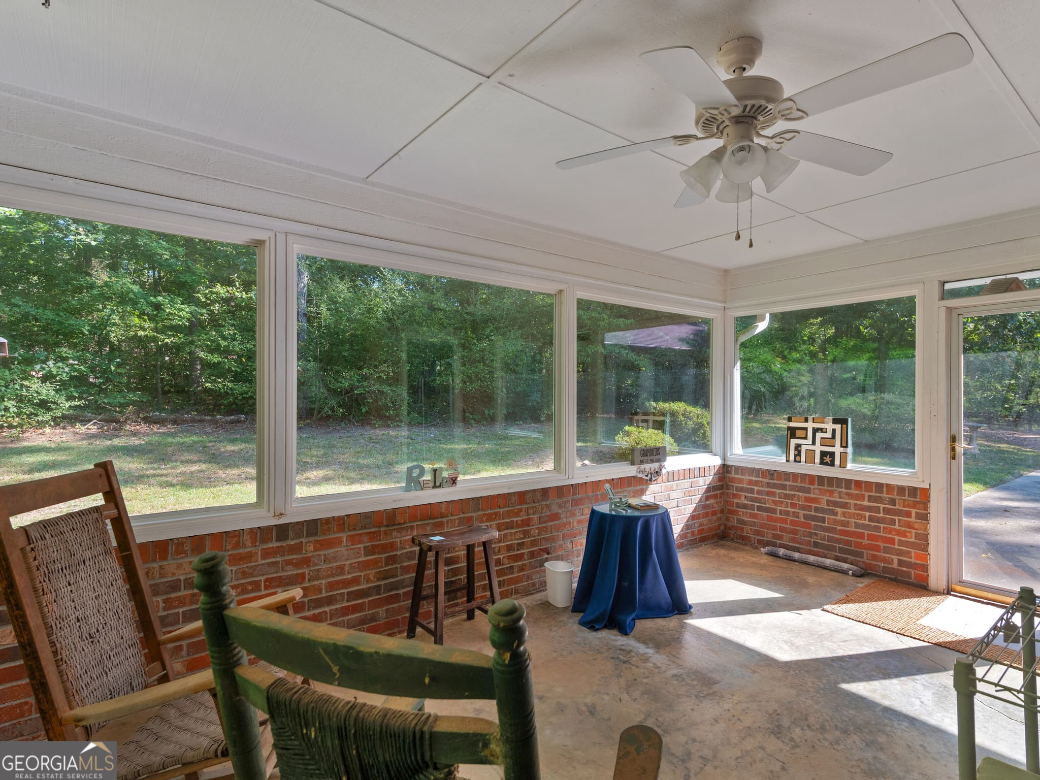 3 bedroom, 2 bathroom, 1,872 sq ft single family residence for sale at 1038 Jodeco Road, Stockbridge, GA 30281 — photo 4