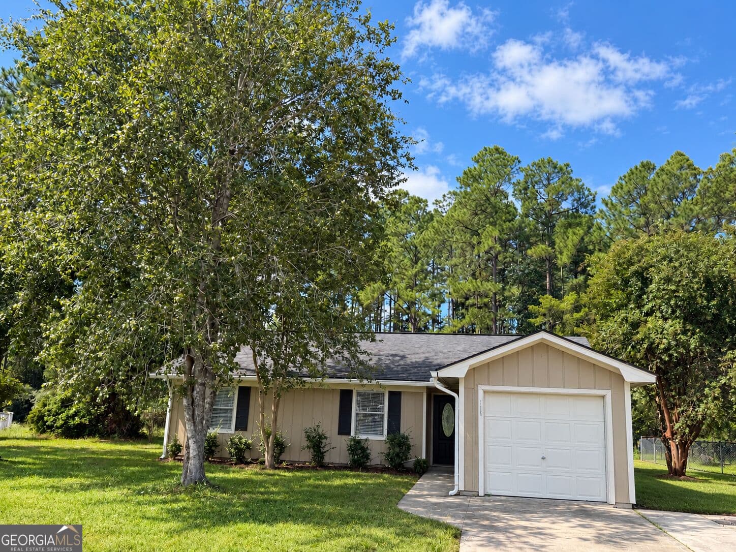 3 bedroom, 2 bathroom, 1,060 sq ft single family residence for rent at 116 Natchez Court, St. Marys, GA 31558 for $1,650 a month — photo 1 of 1