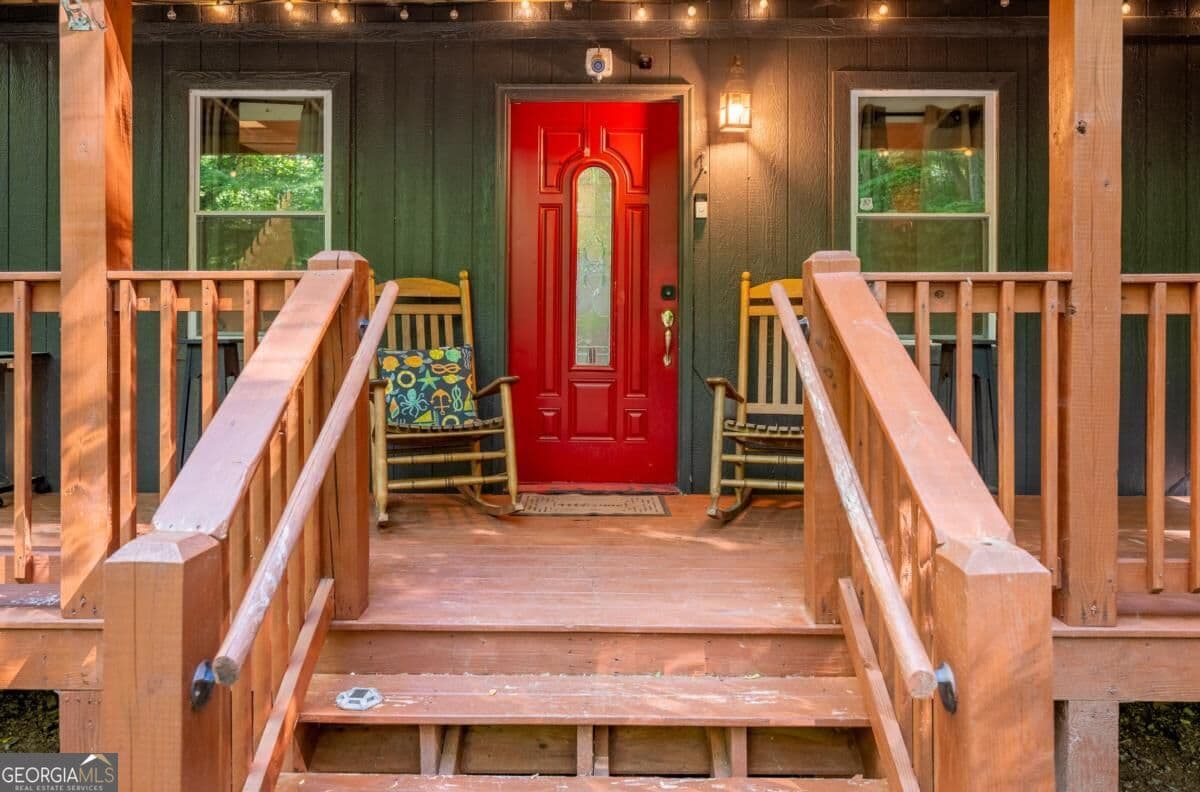 2 bedroom, 1.5 bathroom, 768 sq ft single family residence for sale at 257 Pen Drive, Ellijay, GA 30540 — photo 2