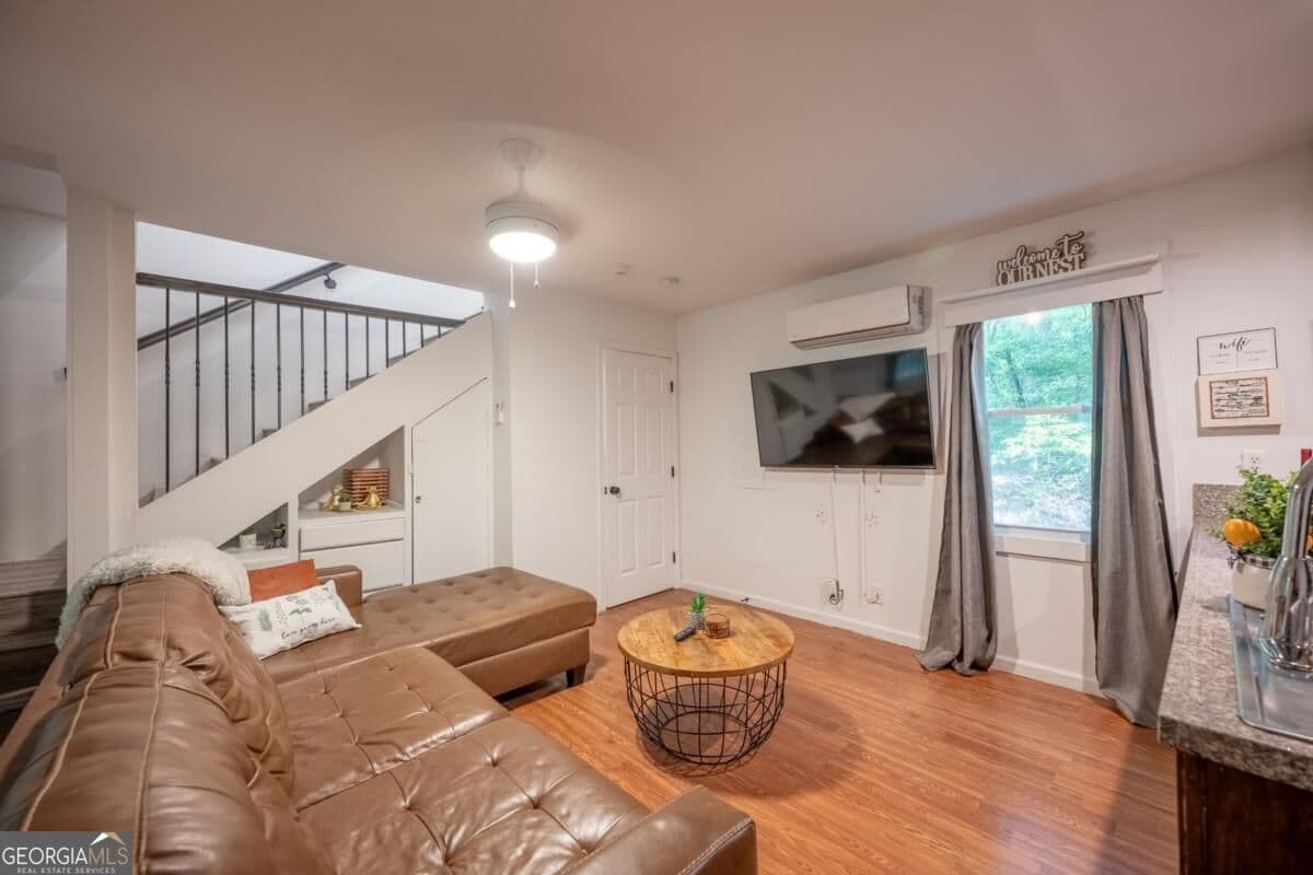 2 bedroom, 1.5 bathroom, 768 sq ft single family residence for sale at 257 Pen Drive, Ellijay, GA 30540 — photo 6