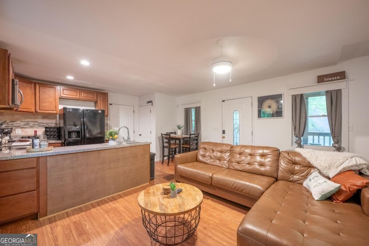2 bedroom, 1.5 bathroom, 768 sq ft single family residence for sale at 257 Pen Drive, Ellijay, GA 30540 — photo 9