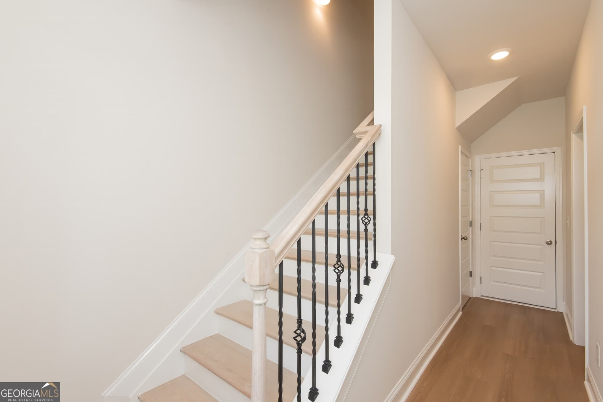 4 bedroom, 3.5 bathroom townhouse for sale at 509 Fundao Lane 38, Lawrenceville, GA 30046 — photo 5