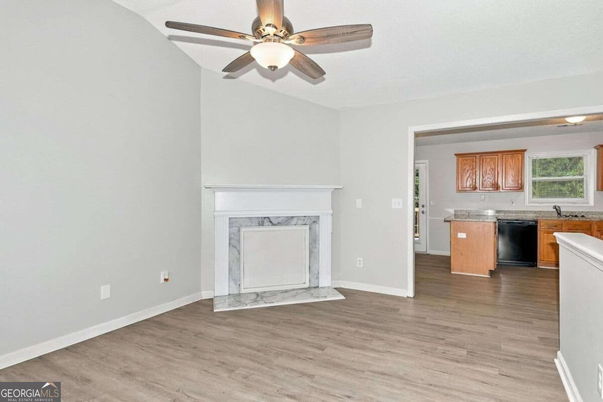 4 bedroom, 3 bathroom single family residence for rent at 5730 Broadleaf Way, Atlanta, GA 30349 for $2,120 a month — photo 4