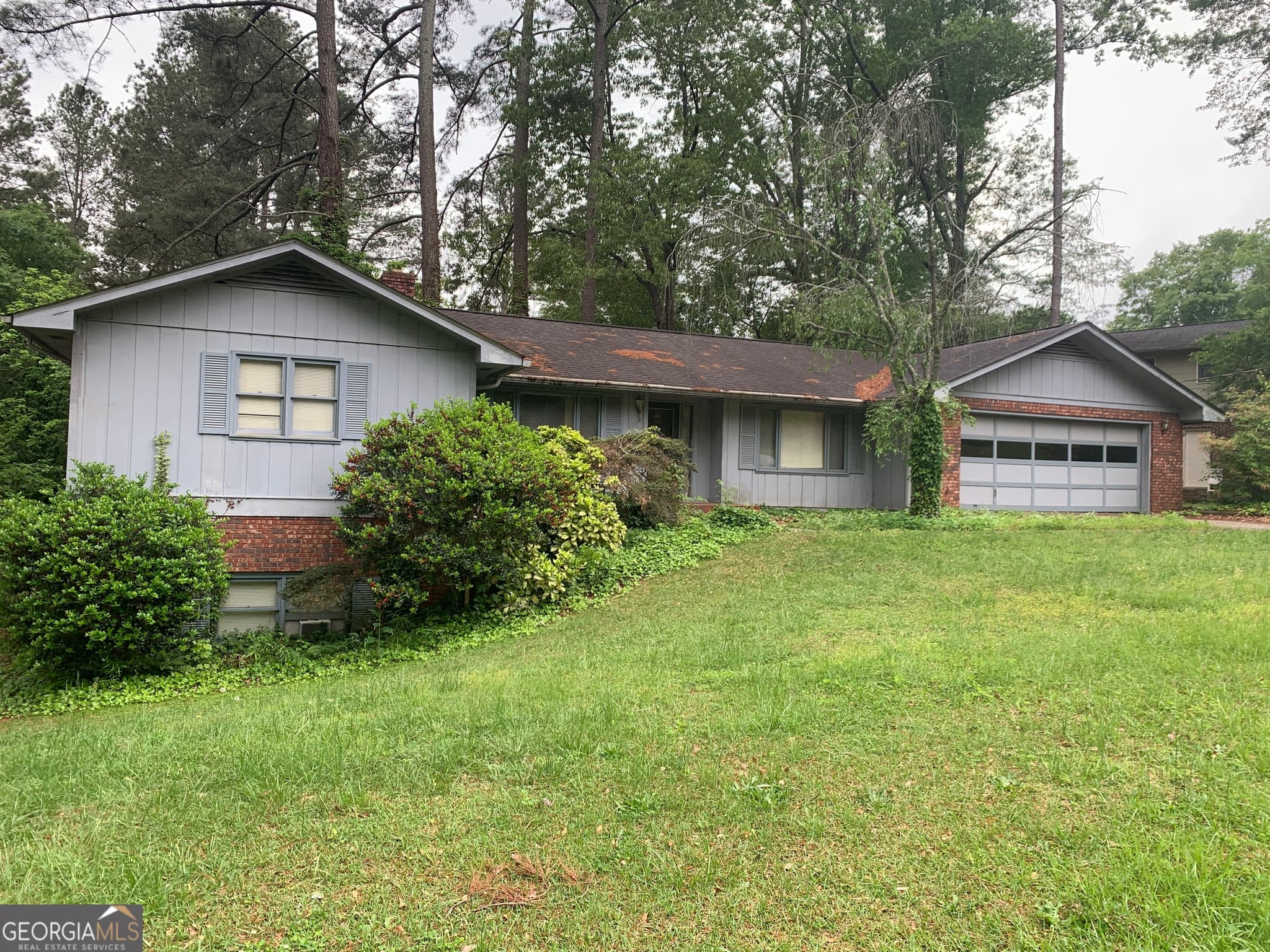 4 bedroom, 2.5 bathroom, 2,866 sq ft single family residence sold at 96 Glencrest Drive, Toccoa, GA 30577