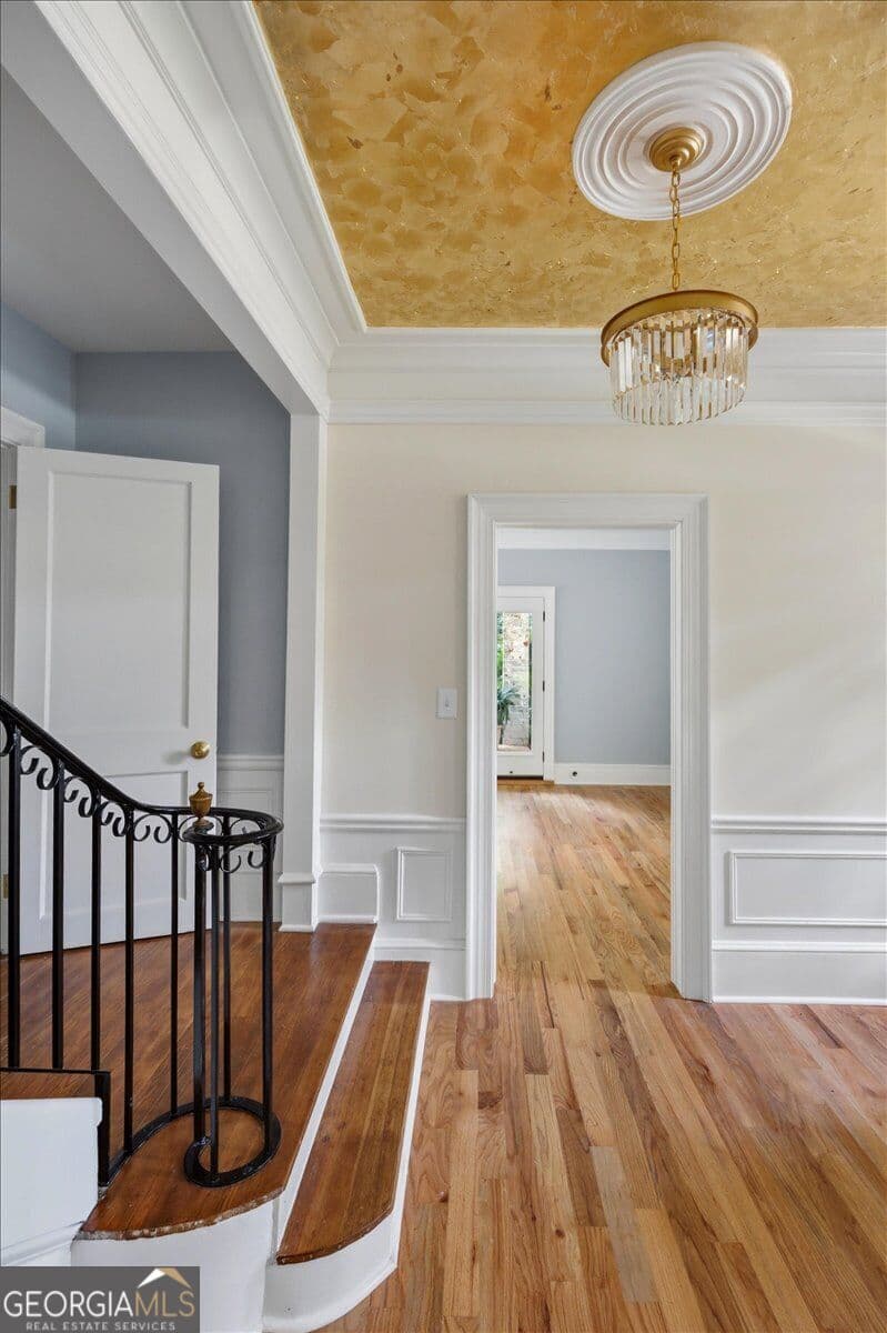 5 bedroom, 4 bathroom, 3,321 sq ft single family residence for sale at 3860 Ridge Avenue, Macon, GA 31204 — photo 4