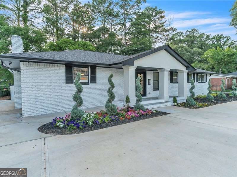 3 bedroom, 3 bathroom single family residence for rent at 6873 Church Street, Riverdale, GA 30274 for $3,100 a month — photo 2