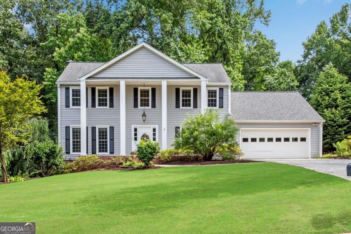 4 bedroom, 2.5 bathroom, 2,469 sq ft single family residence for sale at 5197 Riverhill Road, Marietta, GA 30068