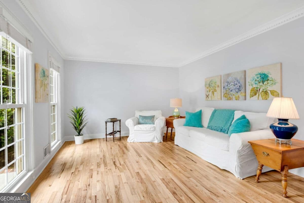 4 bedroom, 2.5 bathroom, 2,469 sq ft single family residence for sale at 5197 Riverhill Road, Marietta, GA 30068 — photo 4