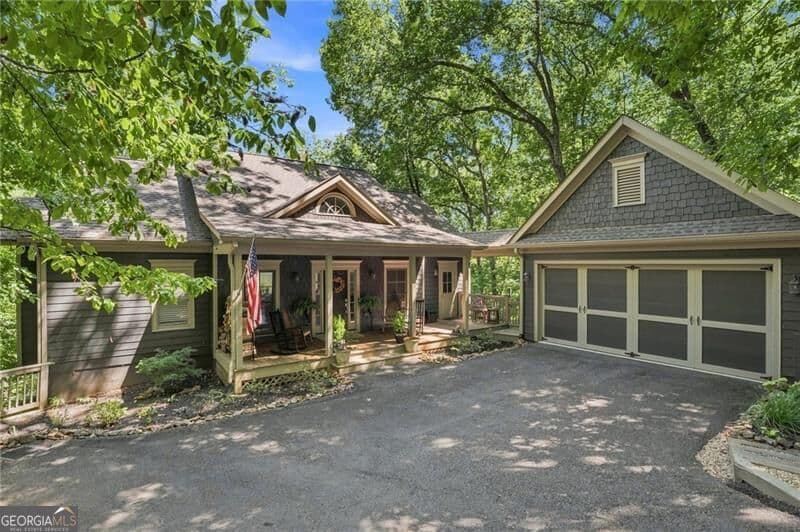 4 bedroom, 3.5 bathroom, 3,384 sq ft single family residence for sale at 1458 Valley View Drive, Big Canoe, GA 30143 — photo 1 of 62
