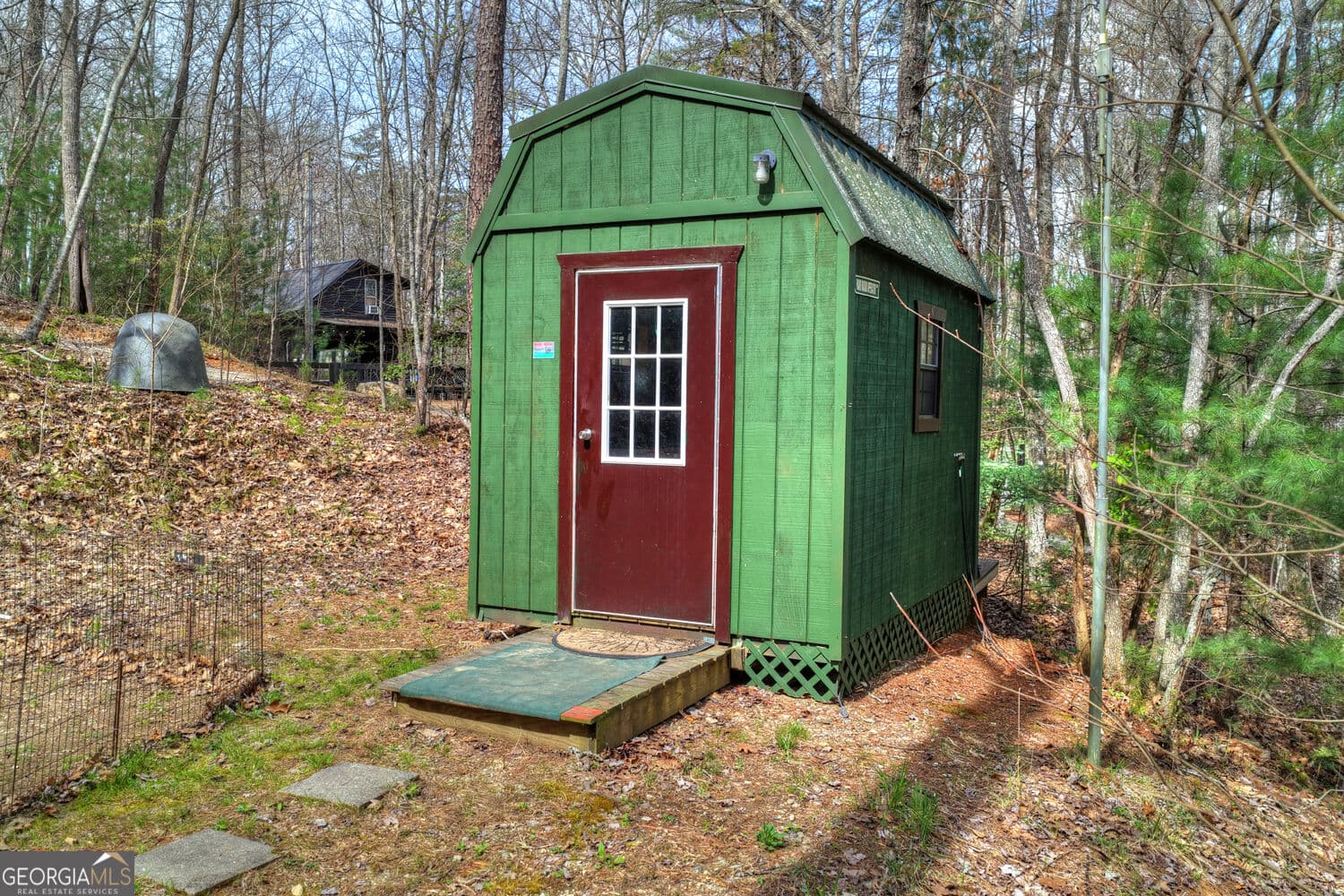 1 bedroom, 1 bathroom, 408 sq ft cabin,manufactured home,single family residence for sale at 57 Meadow Hill, Morganton, GA 30560 — photo 6