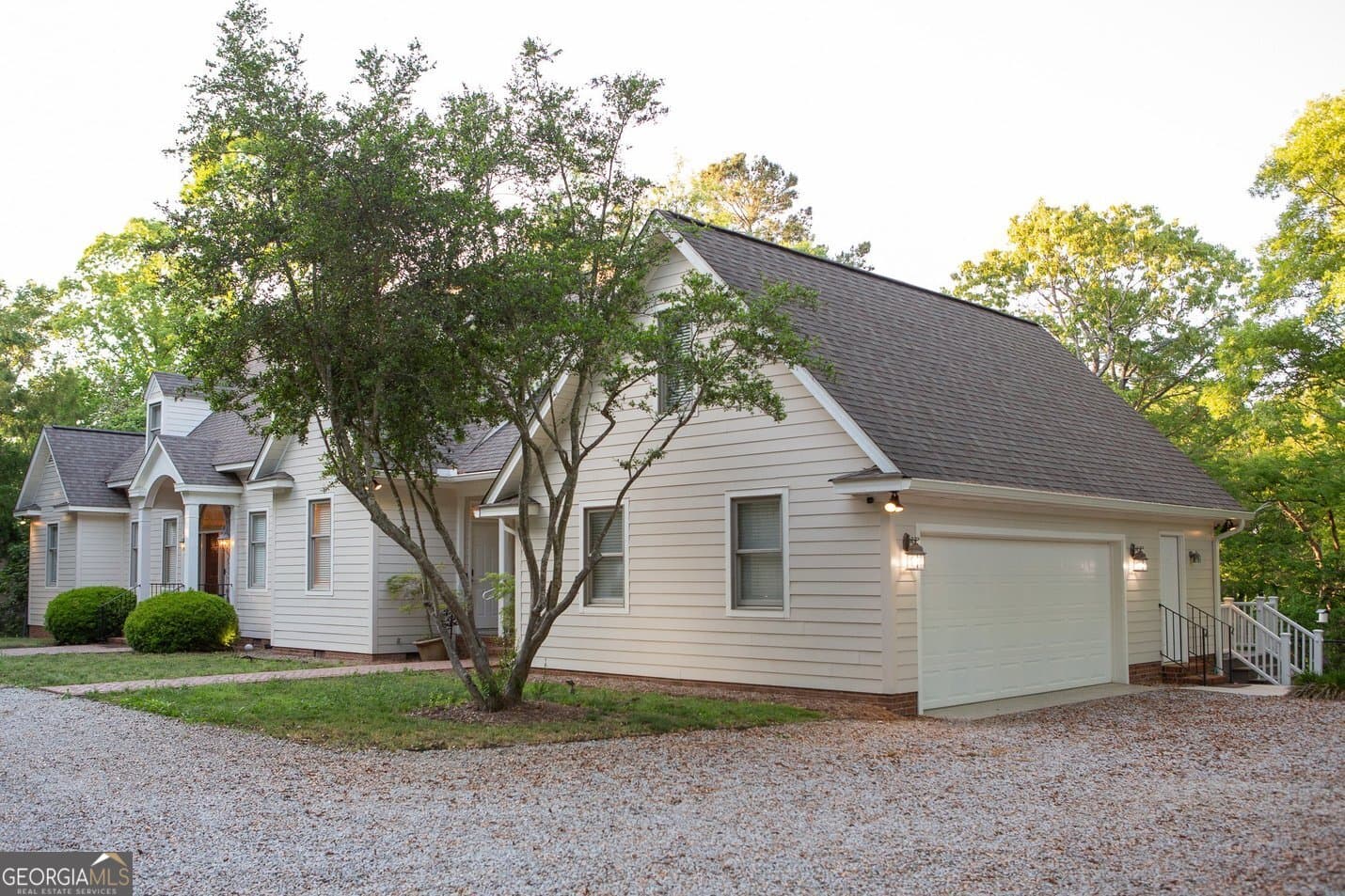 4 bedroom, 3.5 bathroom, 3,021 sq ft single family residence for sale at 1082 River Street, Bartow, GA 30413 — photo 3