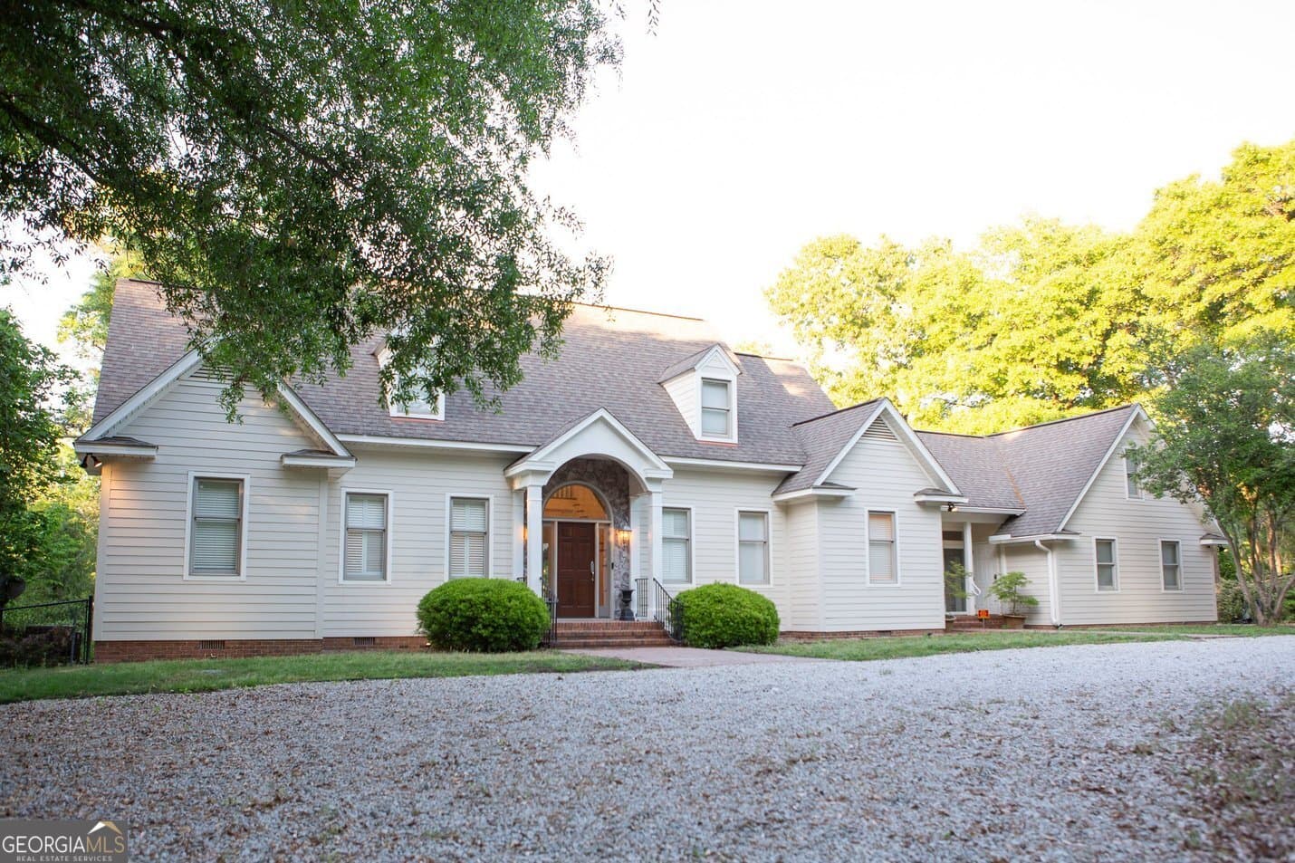 4 bedroom, 3.5 bathroom, 3,021 sq ft single family residence for sale at 1082 River Street, Bartow, GA 30413