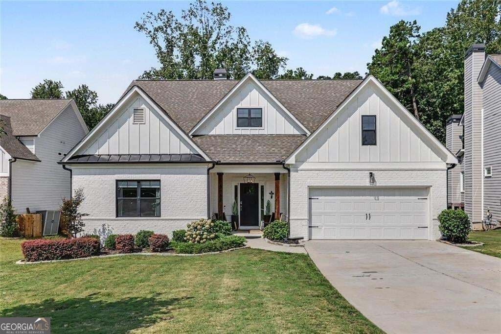 4 bedroom, 3 bathroom, 3,037 sq ft single family residence for sale at 2058 Sydney Cove Court, Buford, GA 30518 — photo 2