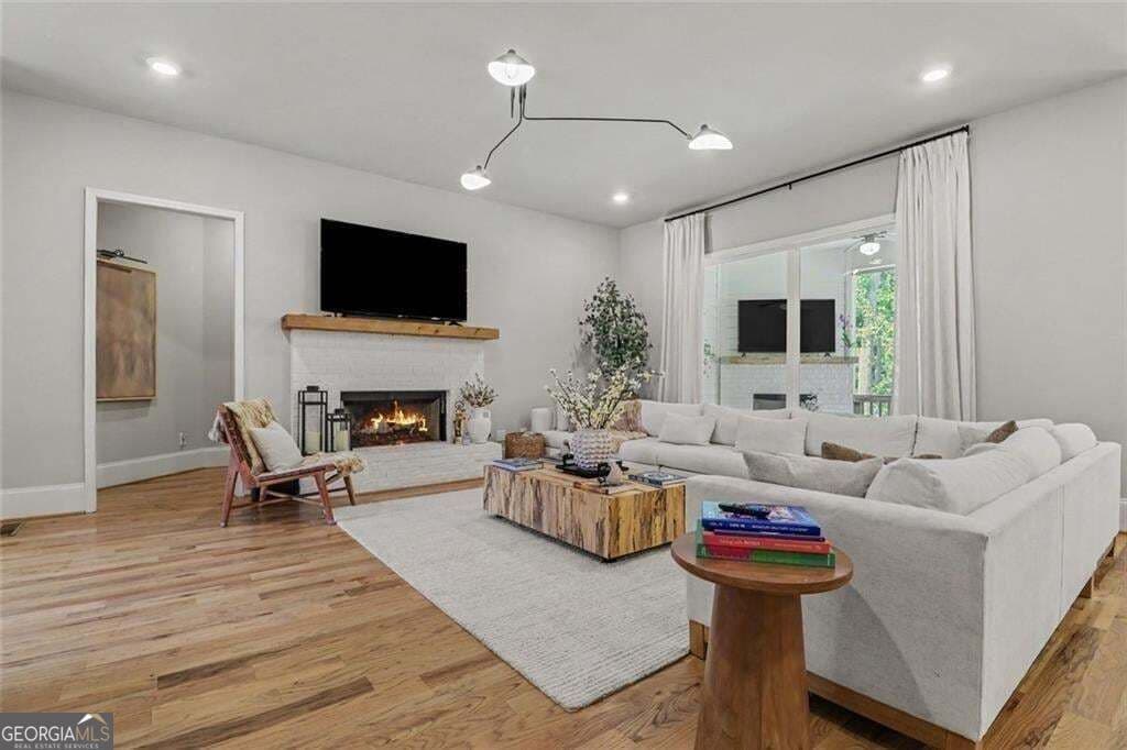 4 bedroom, 3 bathroom, 3,037 sq ft single family residence for sale at 2058 Sydney Cove Court, Buford, GA 30518 — photo 7