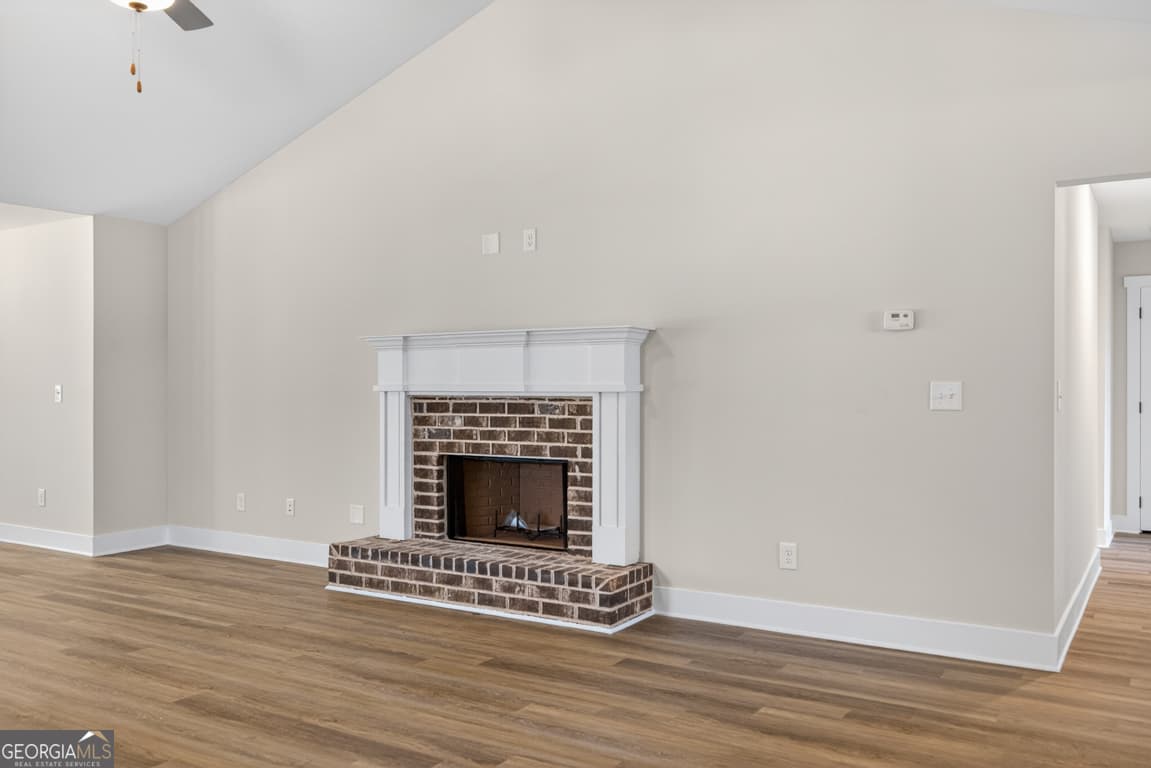 4 bedroom, 2.5 bathroom, 2,250 sq ft single family residence under contract at 138 Airport Road 14, Canon, GA 30520 — photo 8