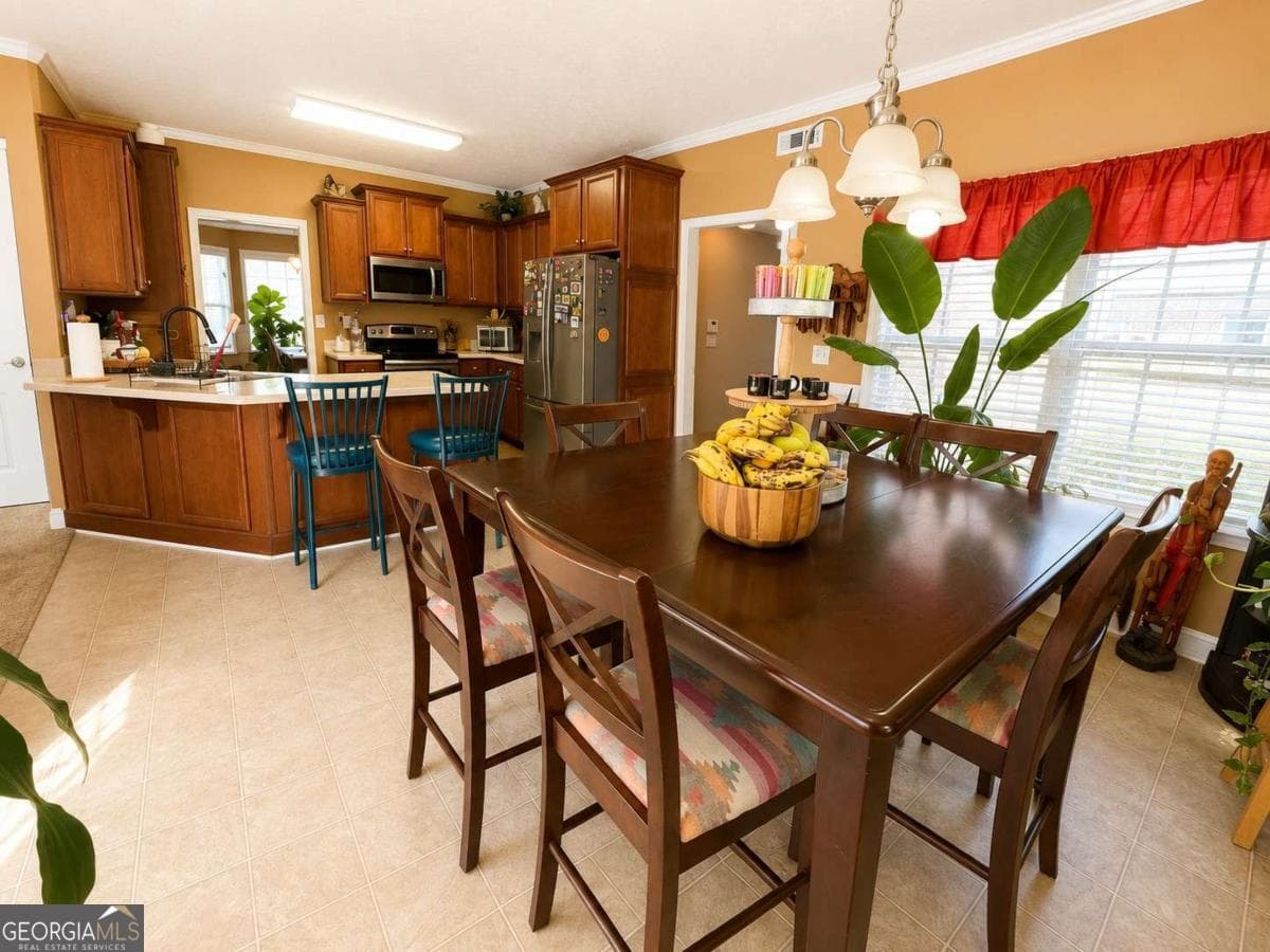 5 bedroom, 4.5 bathroom, 4,233 sq ft single family residence for sale at 125 Stewart Glen Drive, Covington, GA 30014 — photo 9